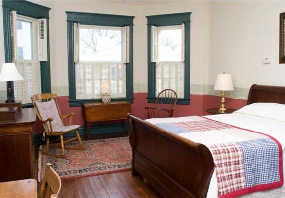 Frederick House Bed & Breakfast Staunton Bagian luar foto